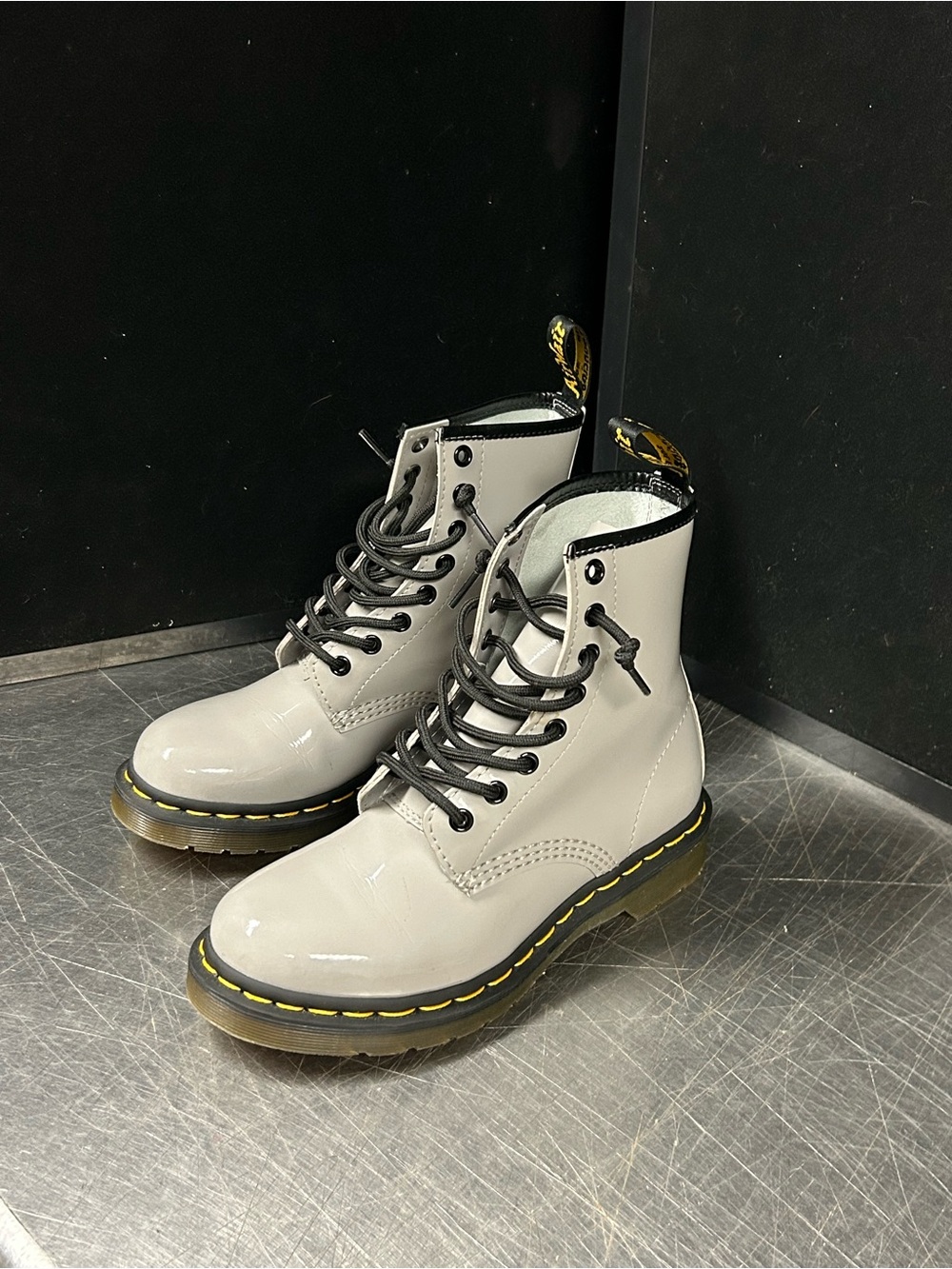 Doc Martens Size 6 Women’s